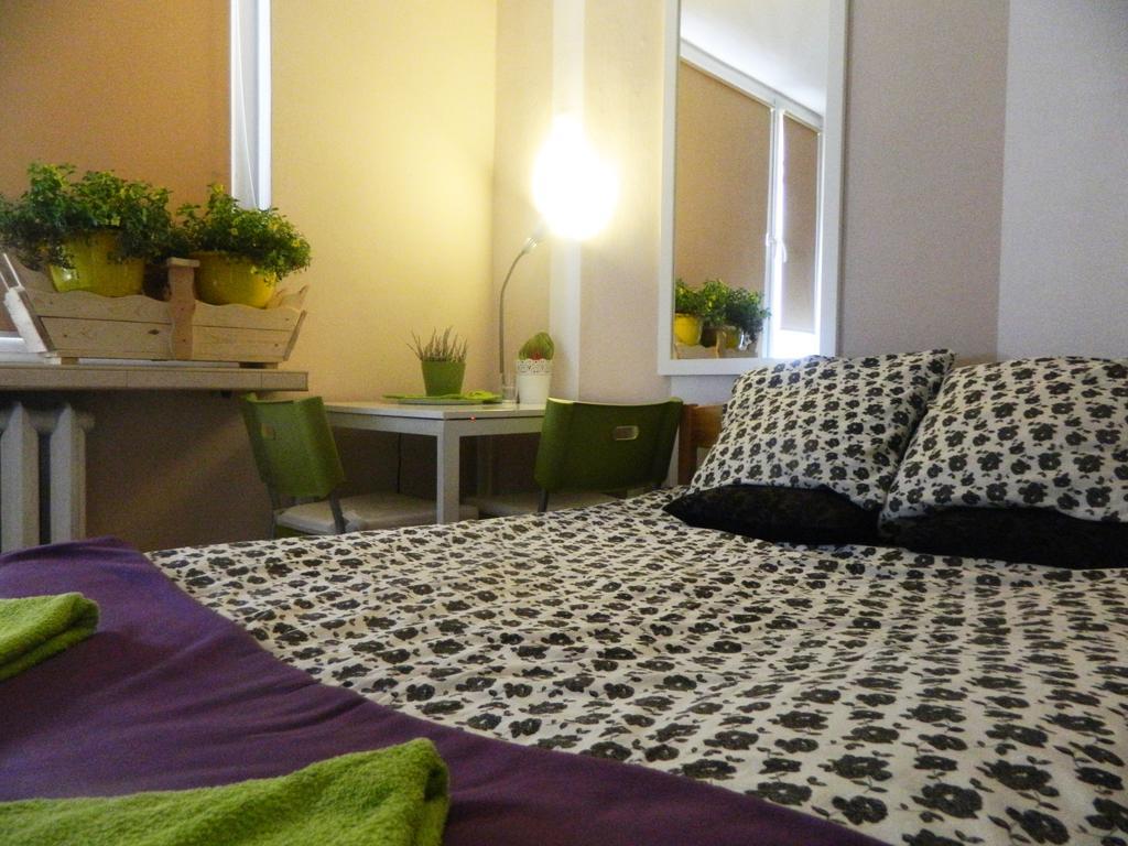 Lama Rooms Varşovia Cameră foto